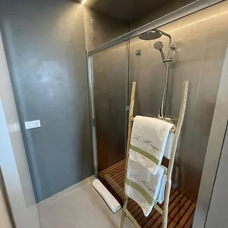 La Mirage Apartment *